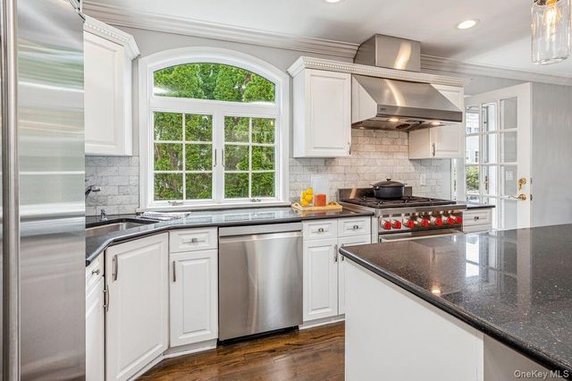 130 Locust Avenue, Scarsdale, NY 10583