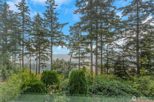 6735 Montevista Drive SE, Auburn, WA 98092
