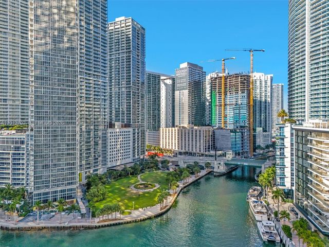 475 Brickell Ave 3515, Miami, FL 33131