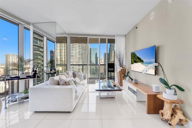 475 Brickell Ave 3515, Miami, FL 33131