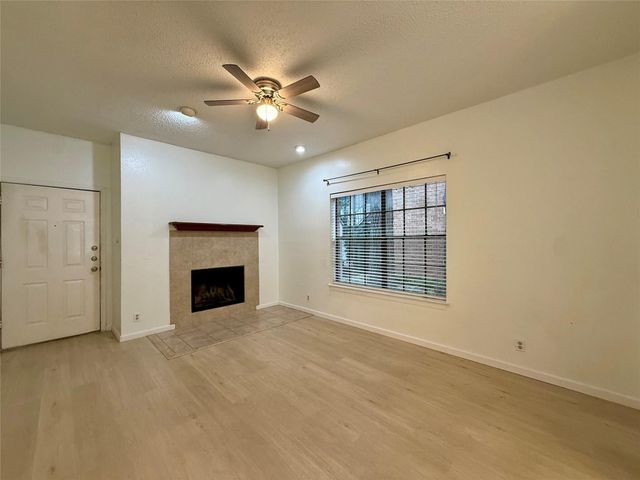 203 E 31st ST 101, Austin, TX 78705