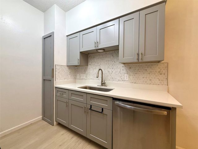 203 E 31st ST 101, Austin, TX 78705