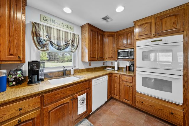 28 Old Eastbrook Road, Estill Springs, TN 37330