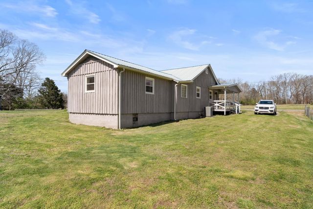 28 Old Eastbrook Road, Estill Springs, TN 37330