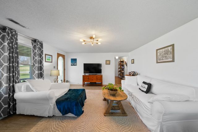 28 Old Eastbrook Road, Estill Springs, TN 37330