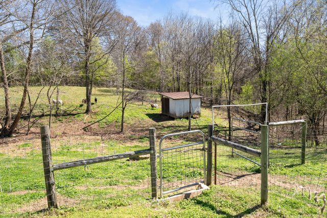 28 Old Eastbrook Road, Estill Springs, TN 37330