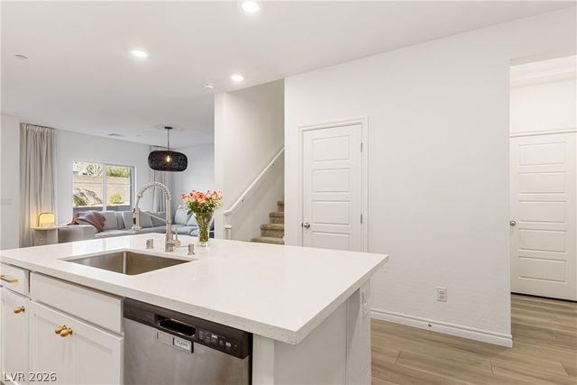 600 North Carriage Hill Drive 1020, Las Vegas, NV 89138