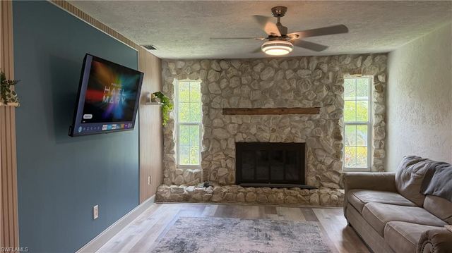 16941 Carolyn LN, North Fort Myers, FL 33917