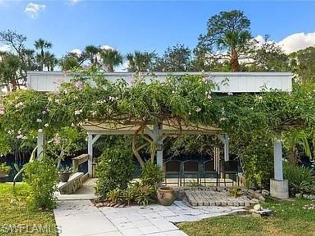 16941 Carolyn LN, North Fort Myers, FL 33917