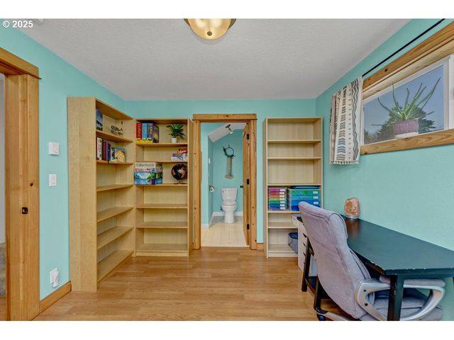 101 S Quadrant St, Rockaway Beach, OR 97136