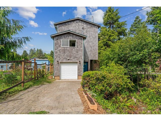 101 S Quadrant St, Rockaway Beach, OR 97136