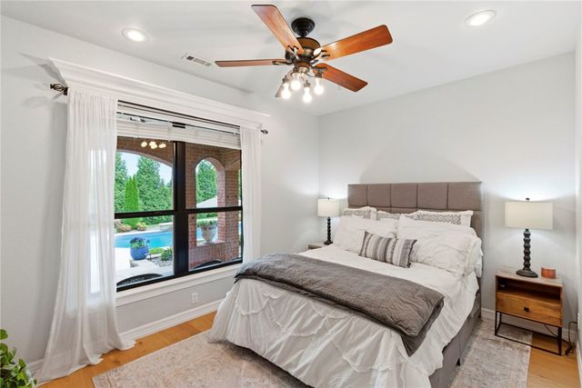 3601 W Legacy Lane, Rogers, AR 72758
