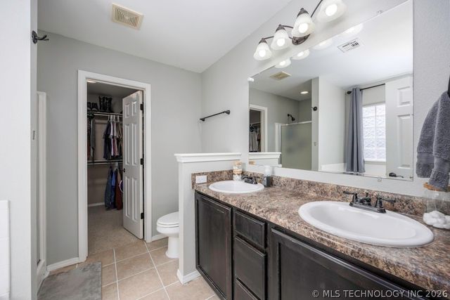 1904 Barnett Place, Bartlesville, OK 74006