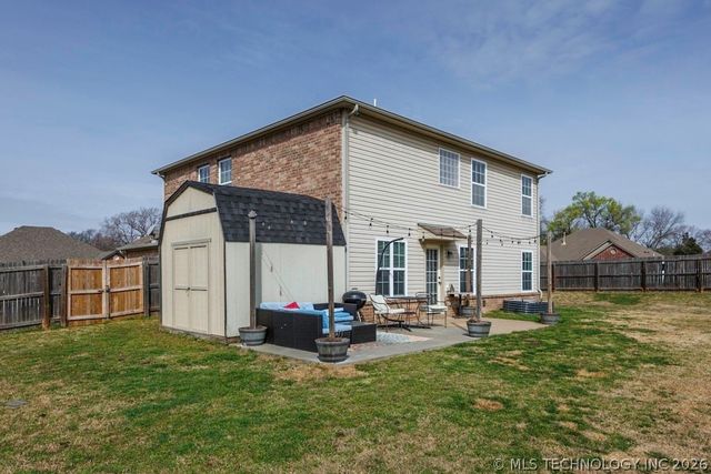 1904 Barnett Place, Bartlesville, OK 74006