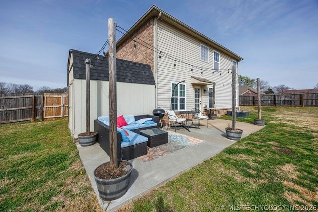 1904 Barnett Place, Bartlesville, OK 74006