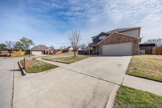 1904 Barnett Place, Bartlesville, OK 74006