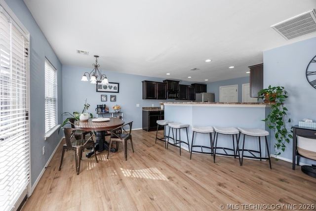 1904 Barnett Place, Bartlesville, OK 74006