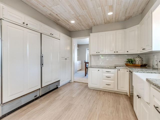 1301 Pine Oak Circle, Edmond, OK 73034