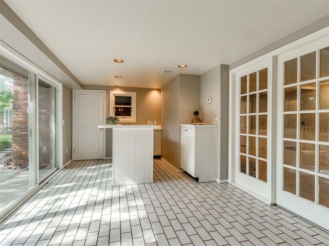 1301 Pine Oak Circle, Edmond, OK 73034