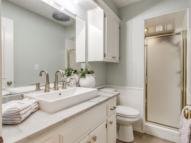 1301 Pine Oak Circle, Edmond, OK 73034