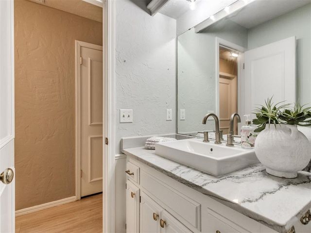 1301 Pine Oak Circle, Edmond, OK 73034