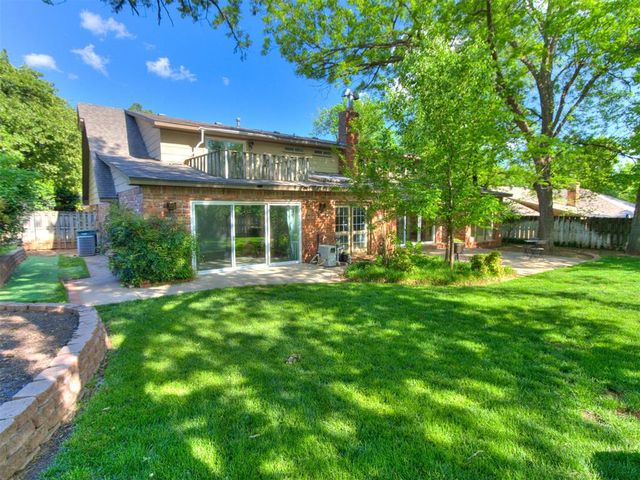 1301 Pine Oak Circle, Edmond, OK 73034