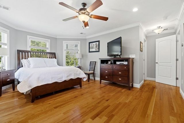 38 Woodley Ave, Boston, MA 02132