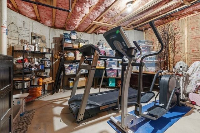 38 Woodley Ave, Boston, MA 02132