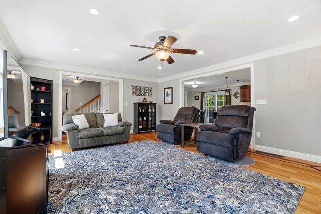 38 Woodley Ave, Boston, MA 02132