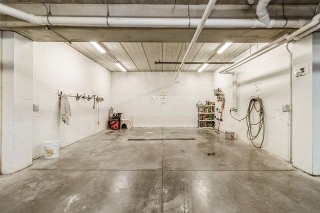 1370 SW Magazine Road 202, Ankeny, IA 50023