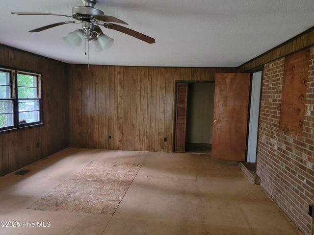 605 Doris Avenue, Jacksonville, NC 28540