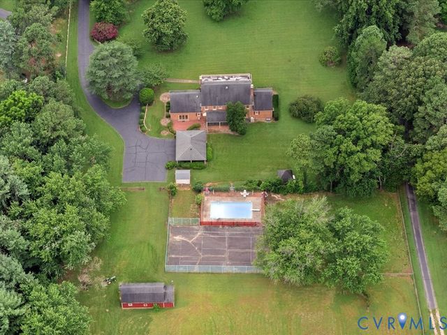 7350 Lexington Dr, Mechanicsville, VA 23111