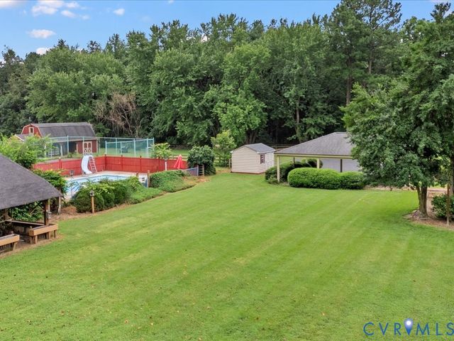 7350 Lexington Dr, Mechanicsville, VA 23111