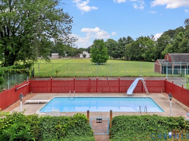 7350 Lexington Dr, Mechanicsville, VA 23111