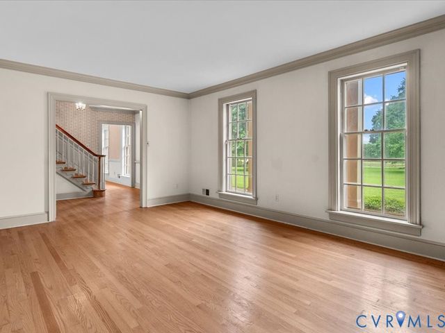 7350 Lexington Dr, Mechanicsville, VA 23111