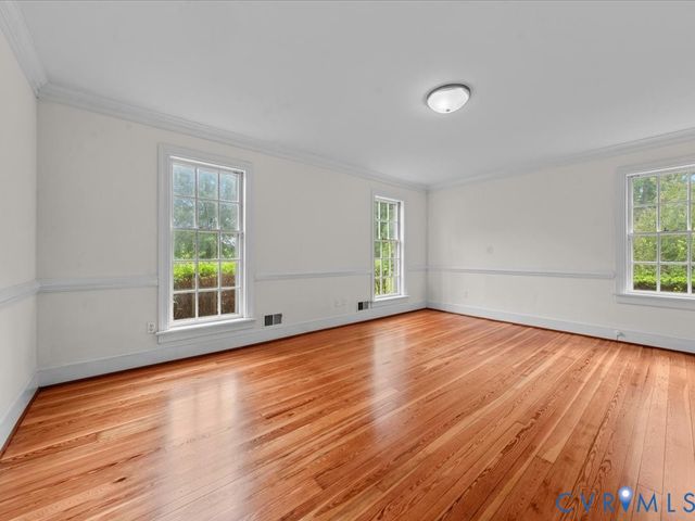 7350 Lexington Dr, Mechanicsville, VA 23111