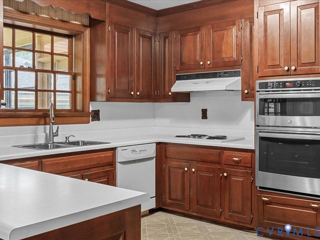 7350 Lexington Dr, Mechanicsville, VA 23111
