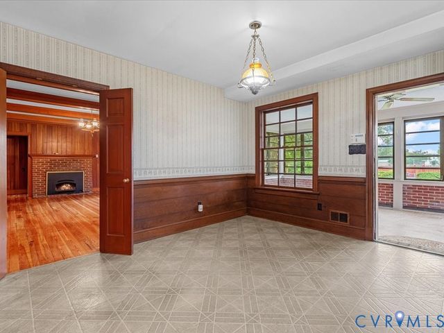 7350 Lexington Dr, Mechanicsville, VA 23111