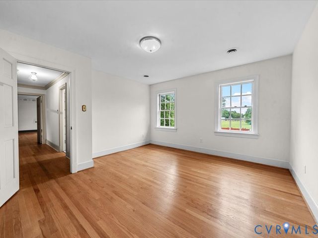 7350 Lexington Dr, Mechanicsville, VA 23111
