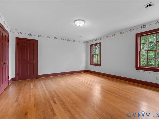 7350 Lexington Dr, Mechanicsville, VA 23111