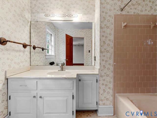 7350 Lexington Dr, Mechanicsville, VA 23111
