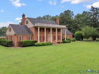 7350 Lexington Dr, Mechanicsville, VA 23111