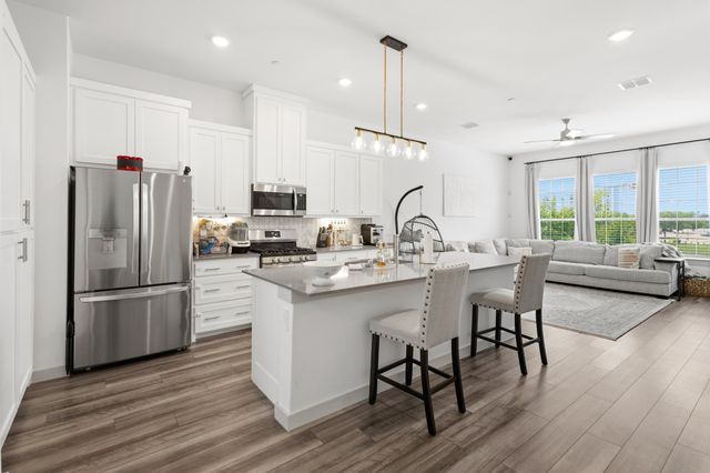2736 Levee Lane, Lewisville, TX 75067