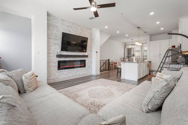 2736 Levee Lane, Lewisville, TX 75067