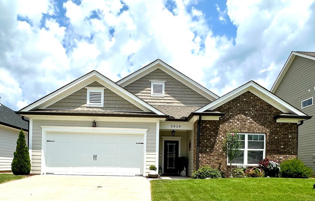 5919 Amber Valley Lane #8, Hixson, TN 37343
