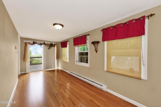 22 5th Street, Scotia, NY 12302