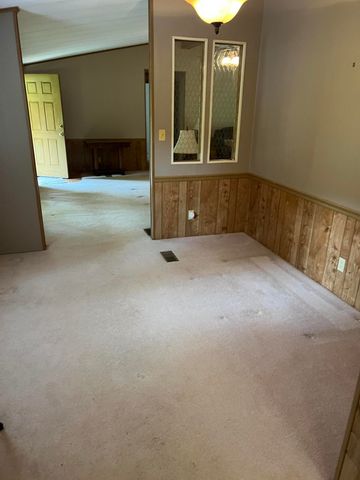 7515 South KY 32, Isonville, KY 41149