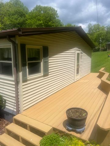 7515 South KY 32, Isonville, KY 41149