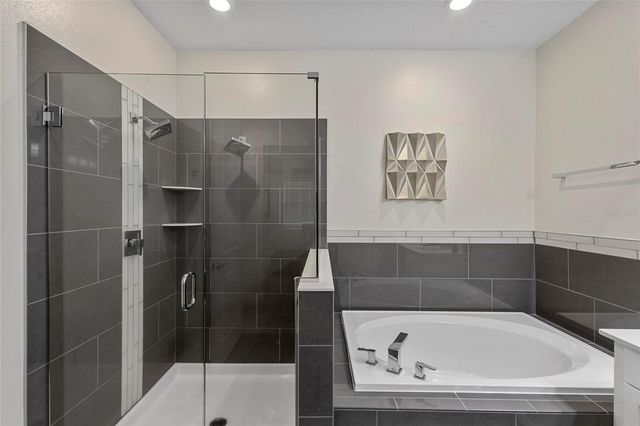 4751 CLOCK TOWER DRIVE 402, Kissimmee, FL 34746