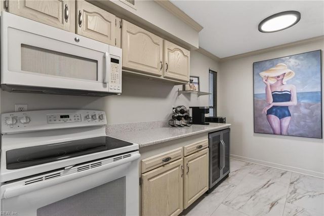3300 Ocean Shore Ave Apt 1307, Virginia Beach, VA 23451